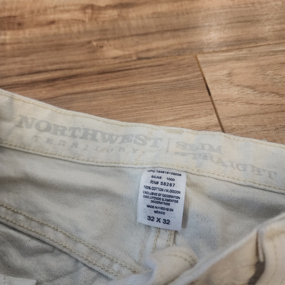 Jeans - Picture 5 of 6